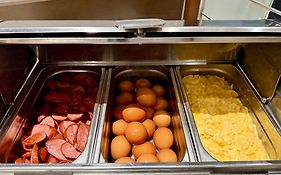 Хотел Форум - Безплатен Паркинг